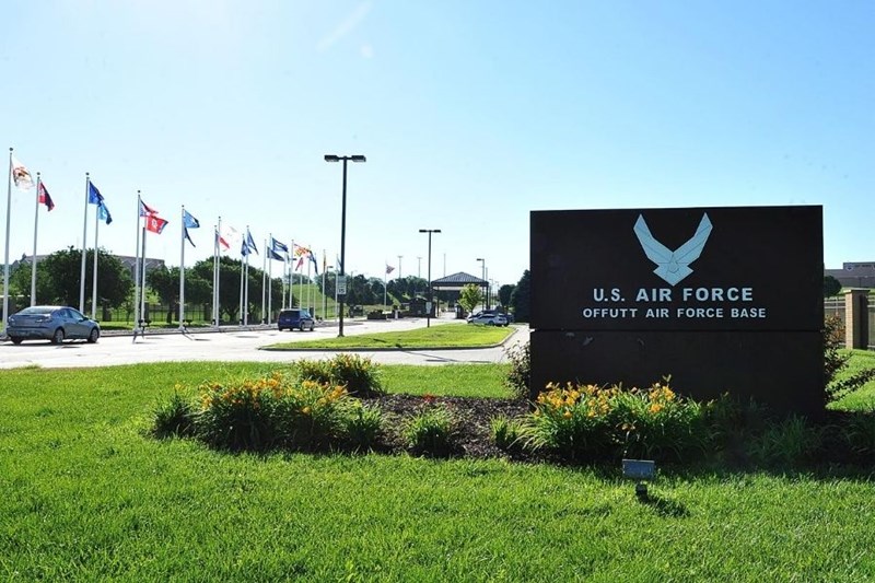 Offutt_AFB_main_gate