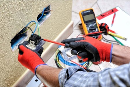 15 Home Maintenance Tasks and Repairs Everyone Should Know How to Do