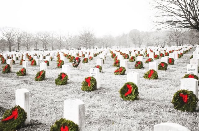 Wreaths_Across_America_-_Official_Page_2-1.jpg