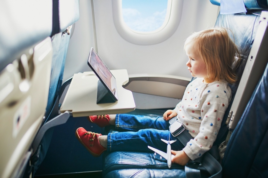 Air Travel with Kids: Survival Tips for Parents and Fellow Passengers