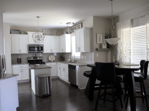 Liberty Lane Fayetteville Home for Rent kitchen