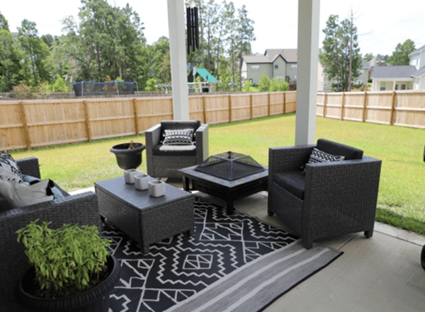 Liberty Lane Fayetteville home for rent patio and back yard