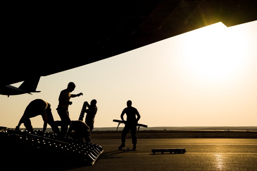 C-17 cargo loading