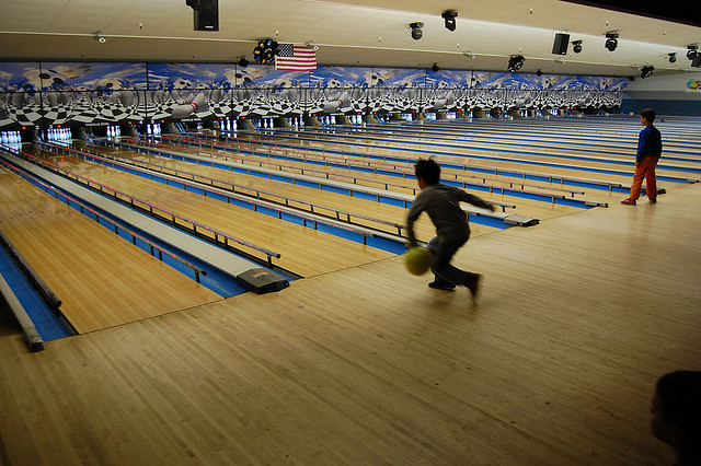 children bowling