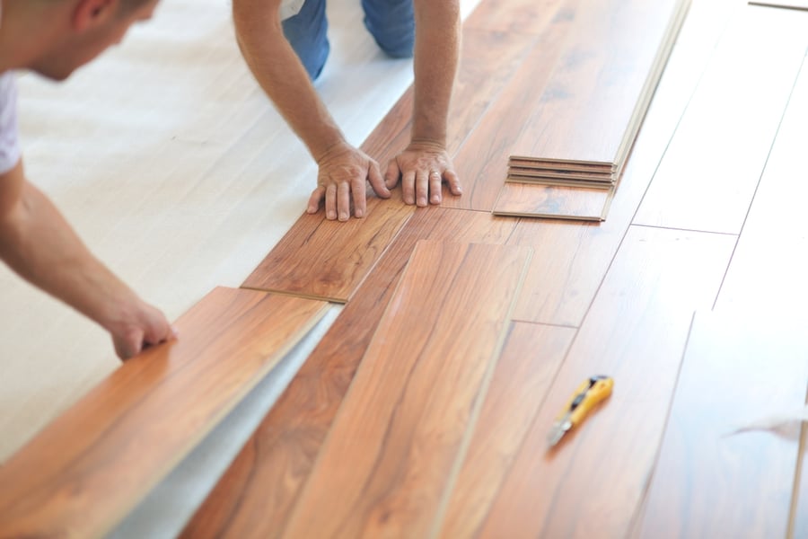 Installing laminate flooring in new home indoor-1