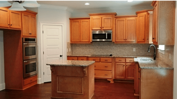 Steele Creek Drive kitchen